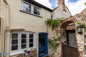 Courtyard- click for photo gallery